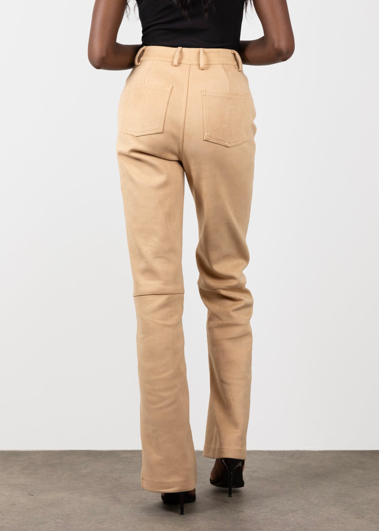 Tall beige trousers- Back