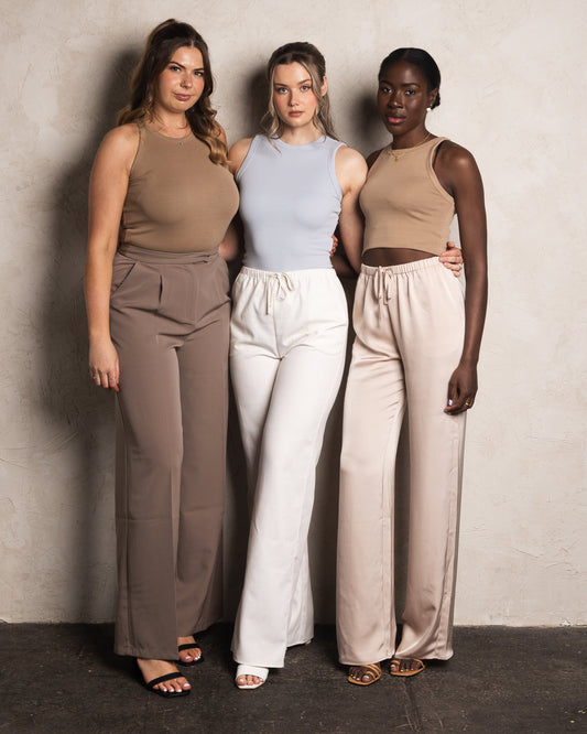 Confidence in Every Step: High-Waisted Linen Trousers for Tall Women