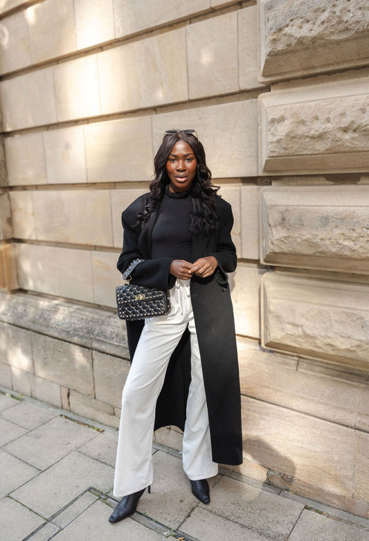 High-Waisted Linen Trousers for Tall Women: Comfort and Style All Year Round