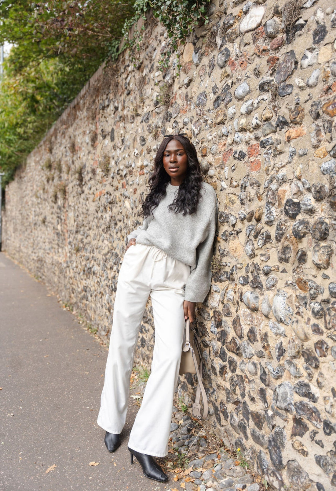 Tailored for Tall: The High-Waisted Linen Trousers That Go the Distance