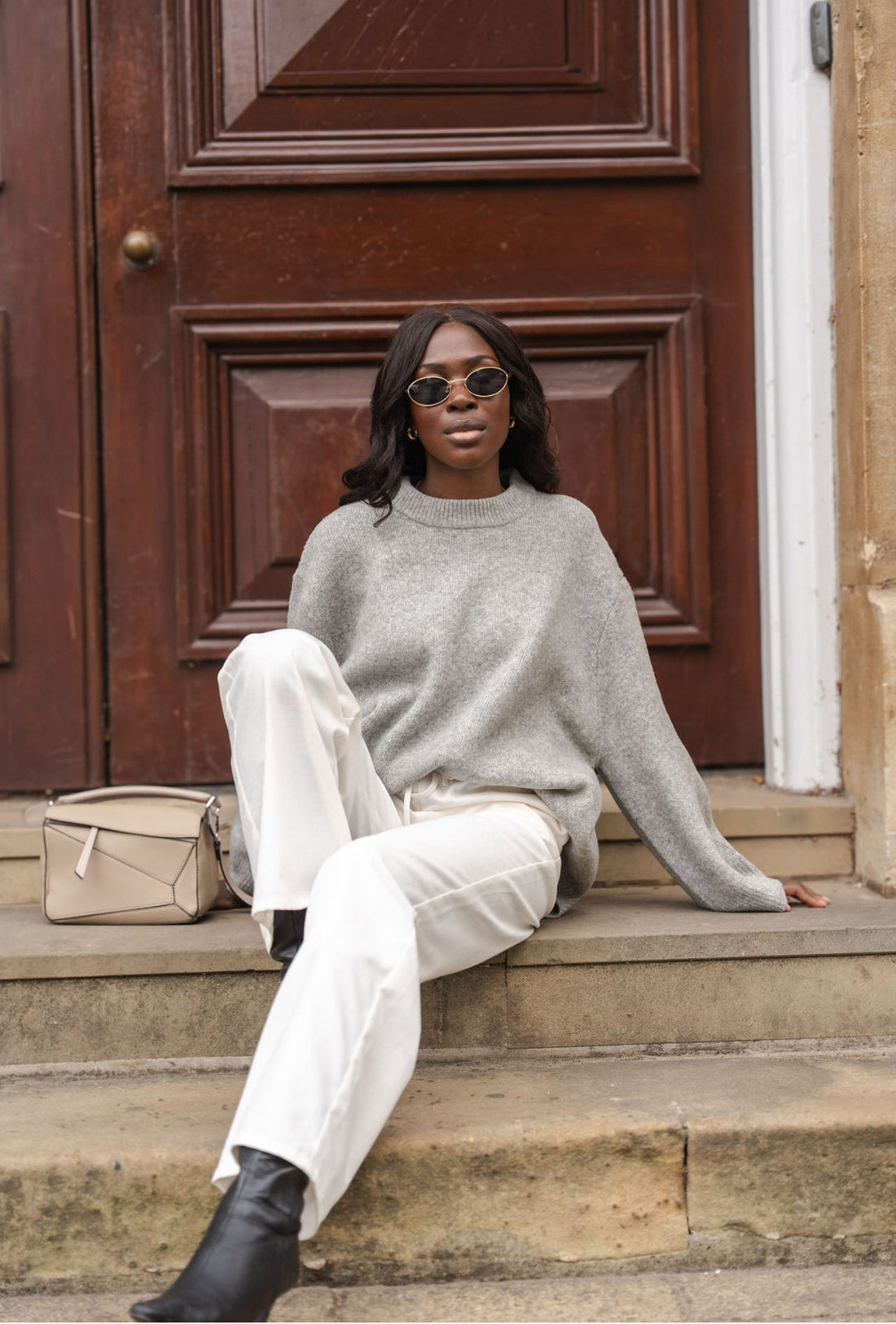 Tall & Tailored: Discover High-Waisted Linen Trousers Made for Long Legs